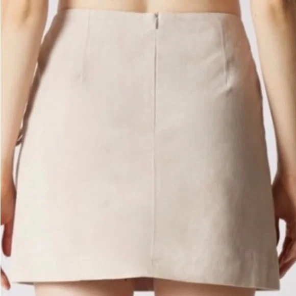 NWOT Blank NYC 100% Suede Leather Pencil Mini Skirt - Picture 2 of 6